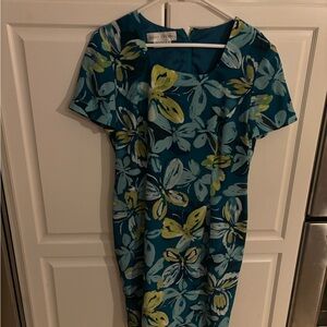 Maggy London dress turquoise dress. 100%‎ silk. Size 10